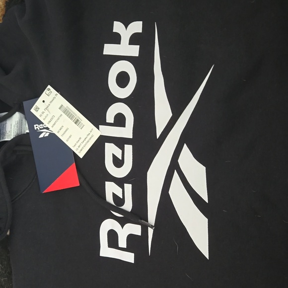 NWT Reebok Sweatshirt - Picture 3 of 3